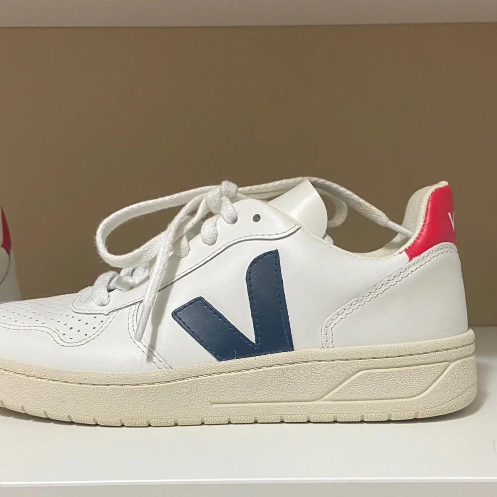 Veja White Sneakers with Navy and Red Accents 6 - Picture 4 of 10